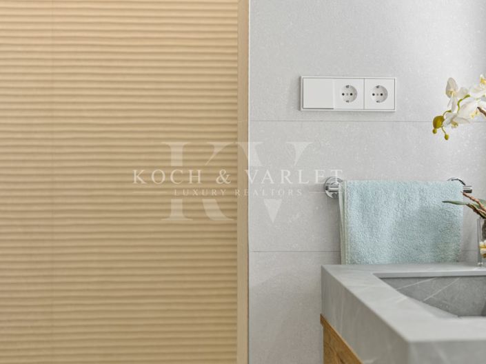 Image No.120-6 Bed Villa for sale