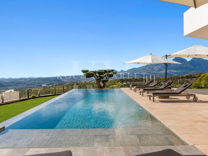 Image No.78-6 Bed Villa for sale