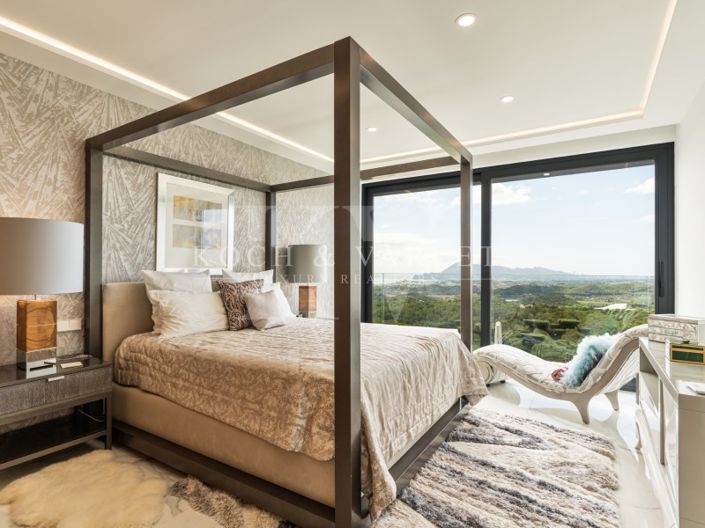 Image No.133-6 Bed Villa for sale