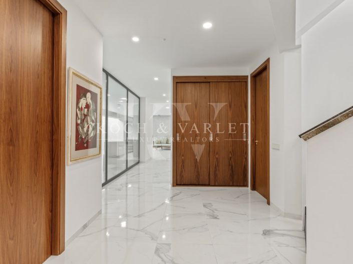 Image No.138-6 Bed Villa for sale