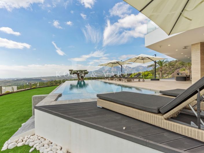 Image No.17-6 Bed Villa for sale