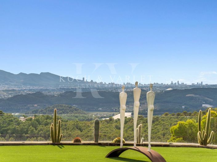 Image No.90-6 Bed Villa for sale