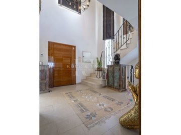 ida7e8b501-0000-0500-0000-000017a2a6a4