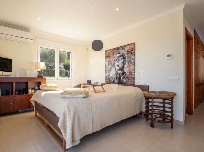 Image No.49-4 Bed Villa for sale