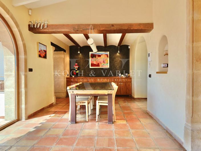 Image No.13-4 Bed Farmhouse for sale