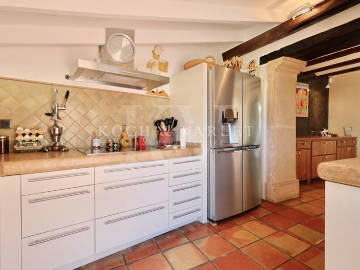 Image No.15-4 Bed Farmhouse for sale