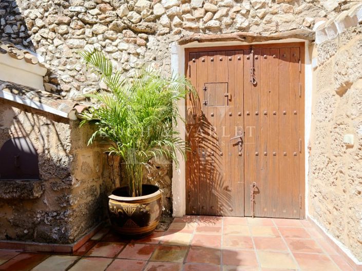 Image No.7-4 Bed Farmhouse for sale