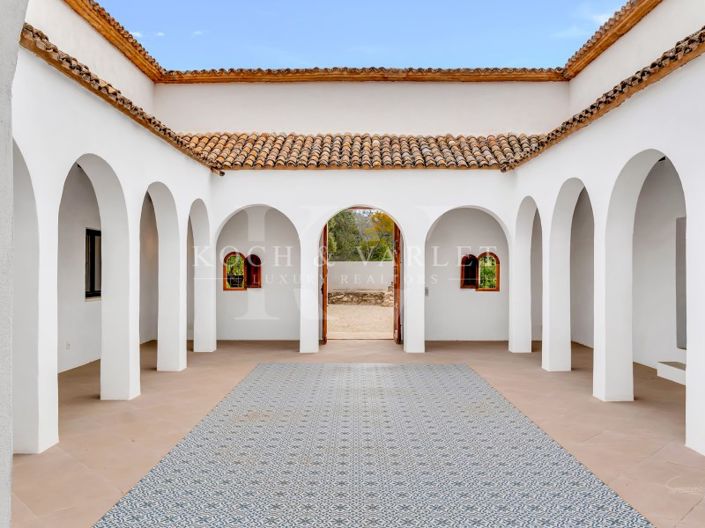 Image No.11-4 Bed Villa for sale