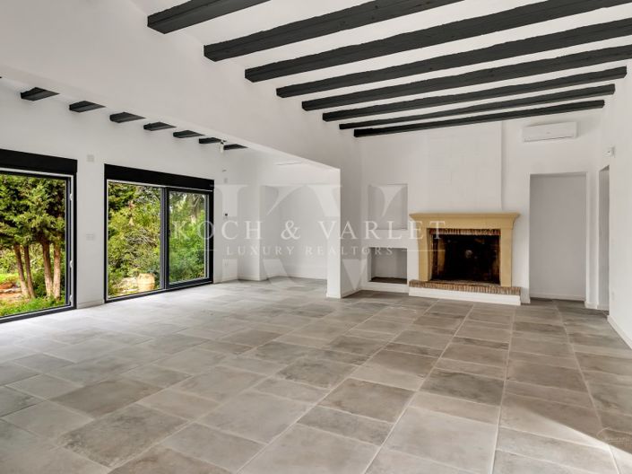 Image No.12-4 Bed Villa for sale