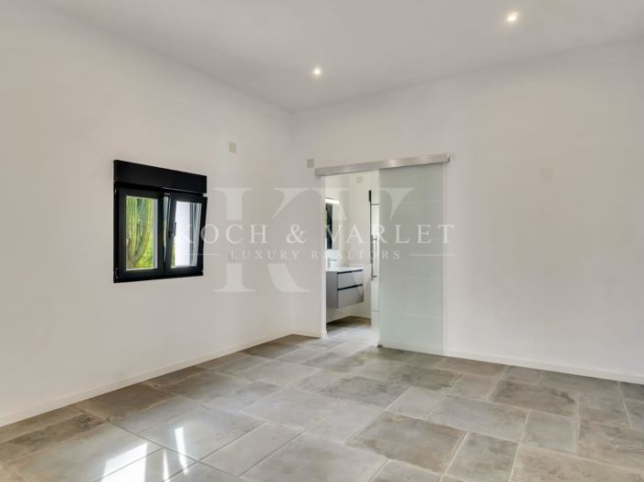 Image No.22-4 Bed Villa for sale