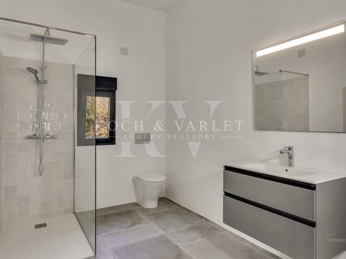 Image No.26-4 Bed Villa for sale