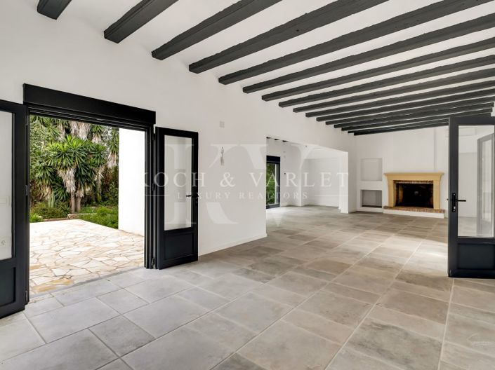 Image No.4-4 Bed Villa for sale