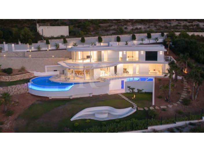 Image No.35-4 Bed Villa for sale