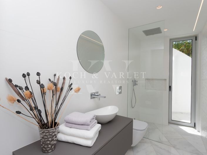 Image No.38-4 Bed Villa for sale