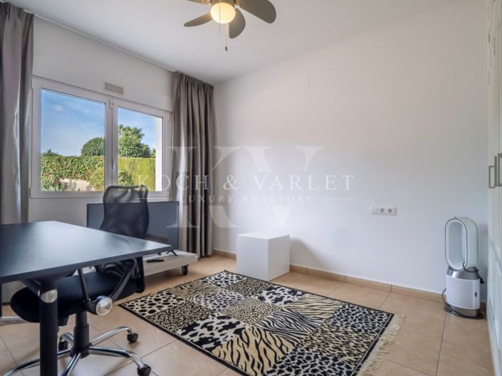 Image No.33-3 Bed Villa for sale