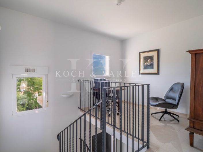 Image No.37-3 Bed Villa for sale