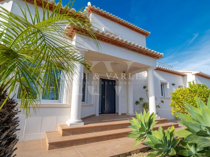 Image No.4-3 Bed Villa for sale