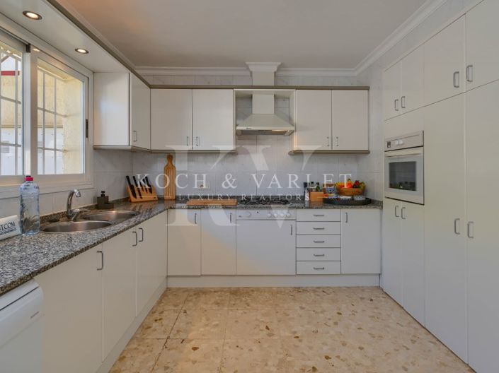 Image No.12-4 Bed Villa for sale