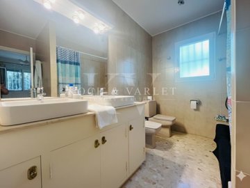 id040cb901-0000-0500-0000-0000180f1de9