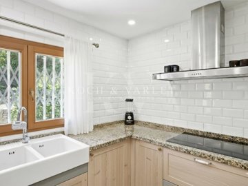 id050cb901-0000-0500-0000-000017e2f50d