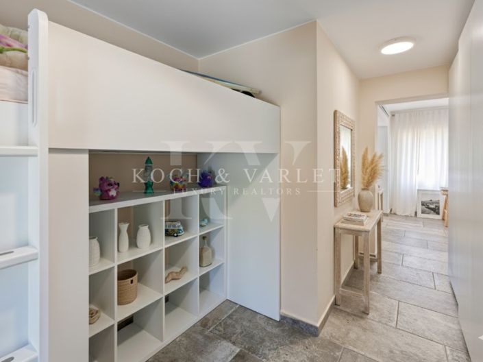 Image No.17-7 Bed Villa for sale