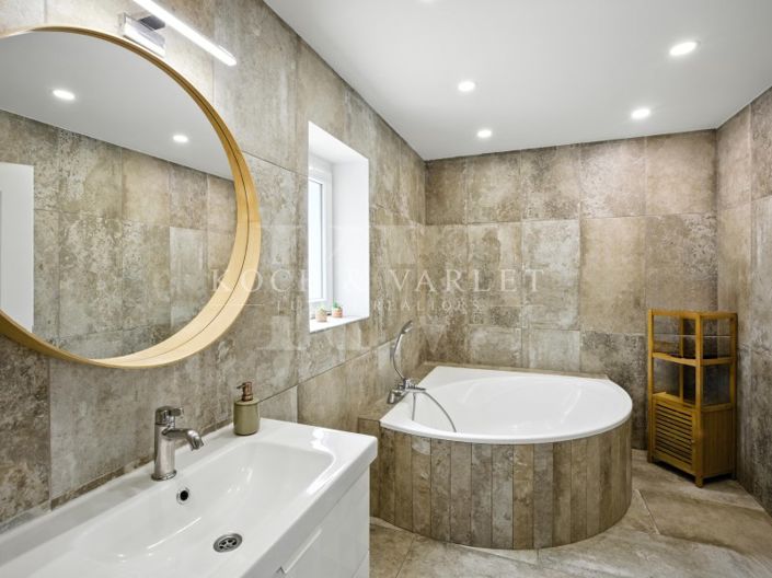 Image No.19-7 Bed Villa for sale