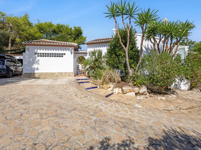 Image No.30-7 Bed Villa for sale