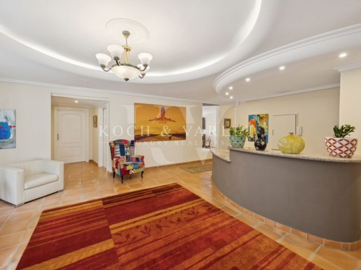 Image No.12-7 Bed Villa for sale