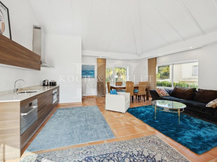 Image No.14-7 Bed Villa for sale