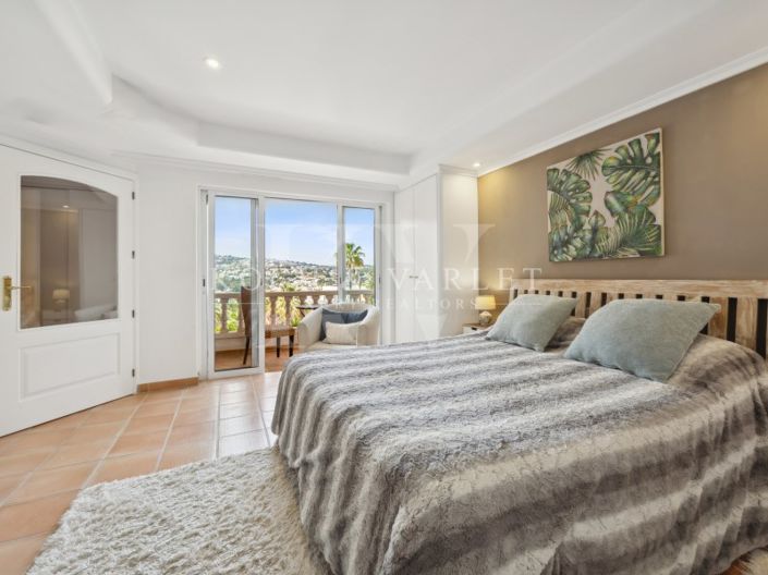 Image No.20-7 Bed Villa for sale