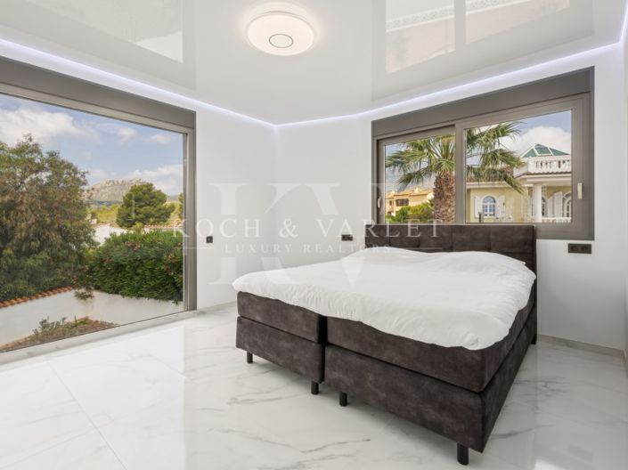 Image No.34-4 Bed Villa for sale