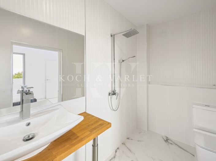 Image No.38-4 Bed Villa for sale