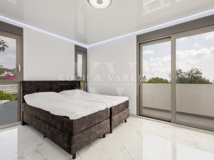 Image No.40-4 Bed Villa for sale