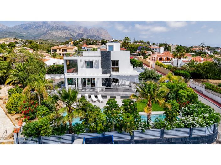 Image No.45-4 Bed Villa for sale