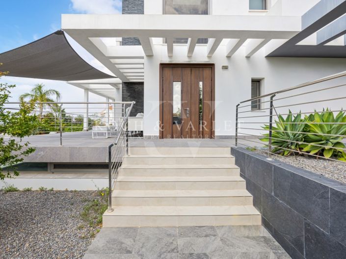 Image No.5-4 Bed Villa for sale