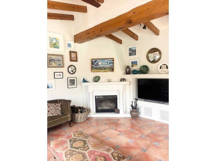 Image No.4-4 Bed Villa for sale