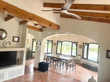 idddb4b701-0000-0500-0000-000017c942e1