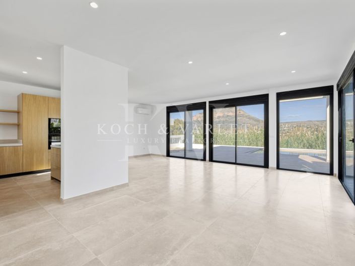 Image No.12-3 Bed Villa for sale