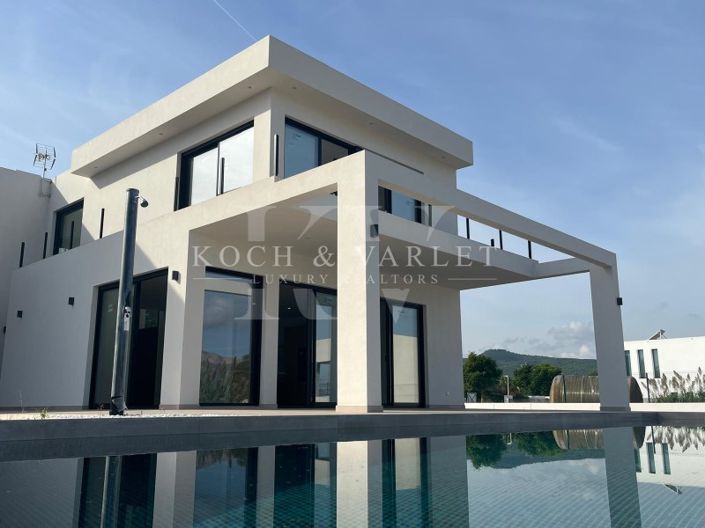 Image No.17-3 Bed Villa for sale