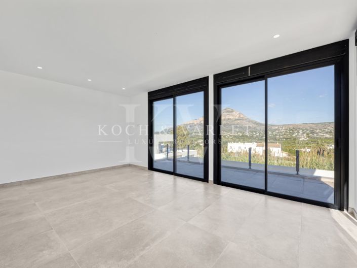 Image No.26-3 Bed Villa for sale