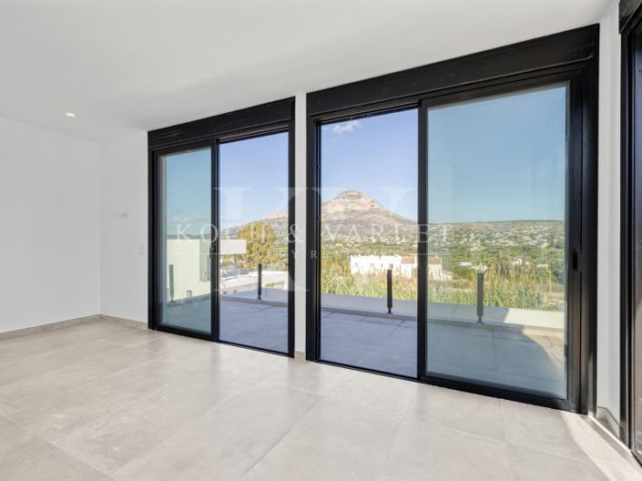 Image No.31-3 Bed Villa for sale