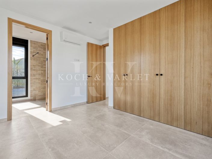 Image No.36-3 Bed Villa for sale