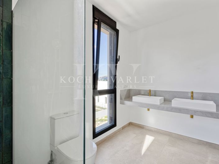 Image No.41-3 Bed Villa for sale