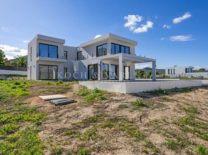 Image No.57-3 Bed Villa for sale