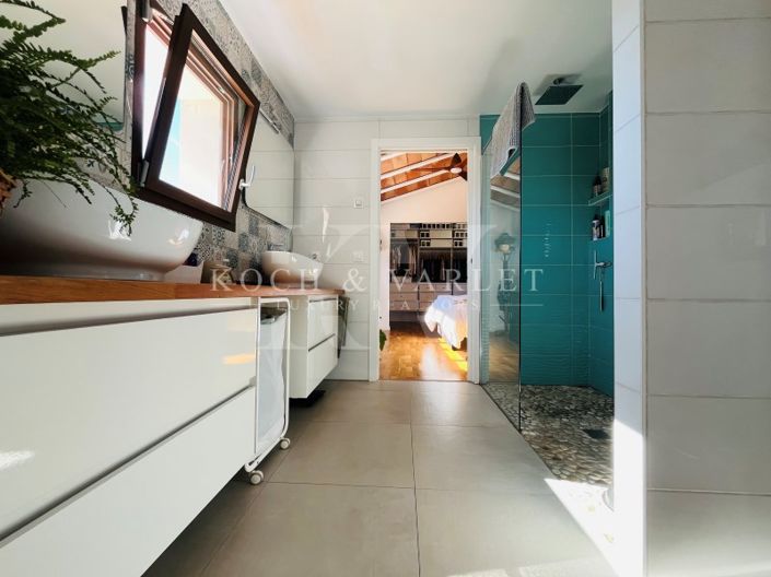 Image No.19-4 Bed Villa for sale