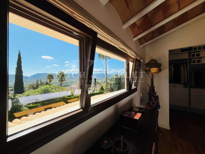 Image No.28-4 Bed Villa for sale