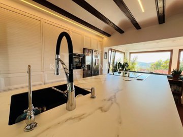 id2d0cb901-0000-0500-0000-000017e2fafc