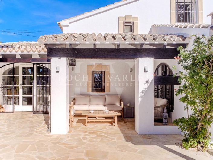 Image No.25-5 Bed Farmhouse for sale