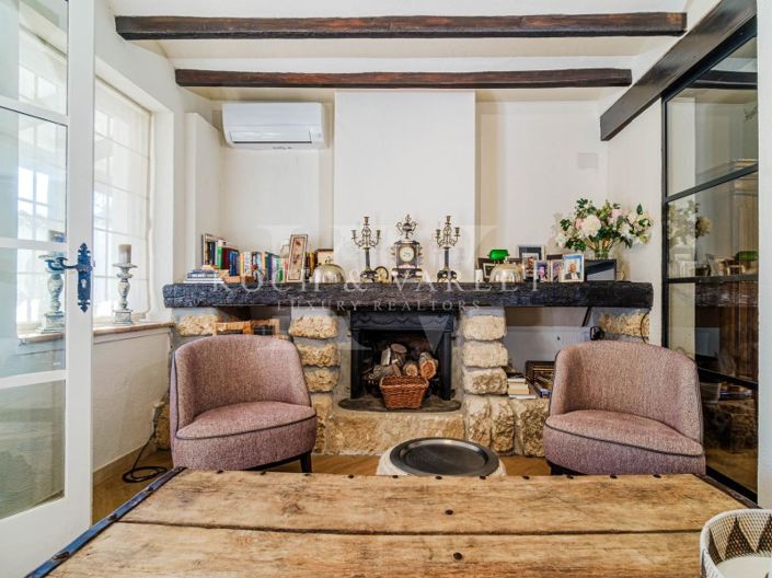 Image No.34-5 Bed Farmhouse for sale