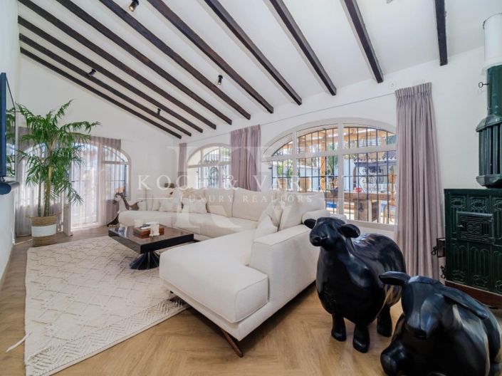 Image No.35-5 Bed Farmhouse for sale